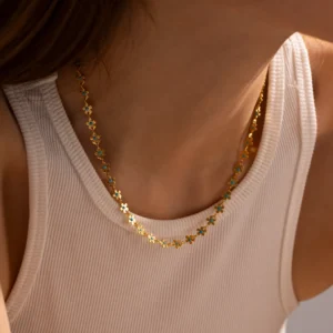 Le collier fleur bleue