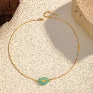 Le collier Etoile Verte