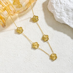 Le collier Fleurs Dorées