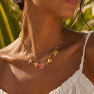 Le collier hibiscus dorée